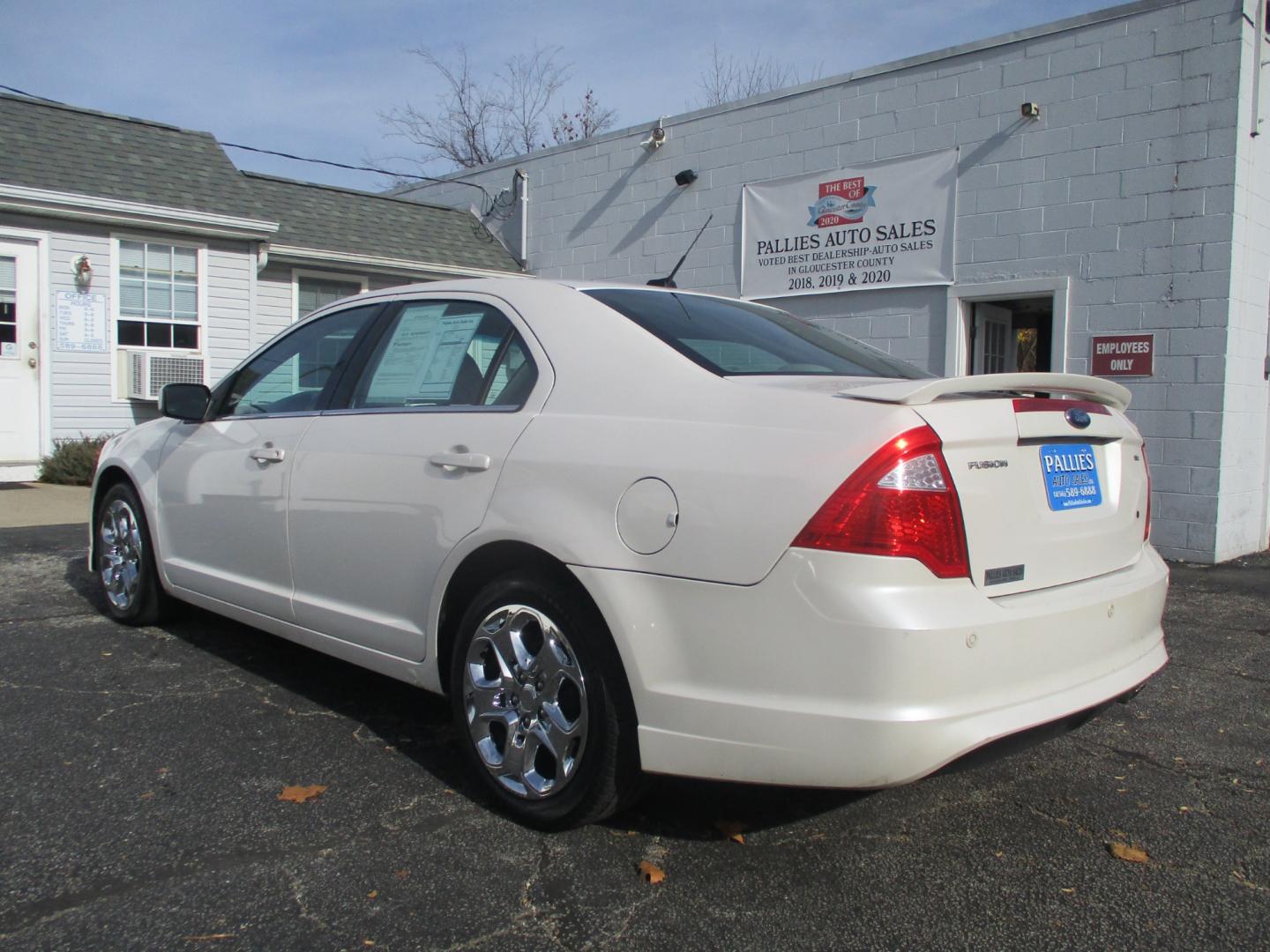 2010 WHITE Ford Fusion (3FAHP0HA0AR) , AUTOMATIC transmission, located at 540a Delsea Drive, Sewell, NJ, 08080, (856) 589-6888, 39.752560, -75.111206 - Photo#3